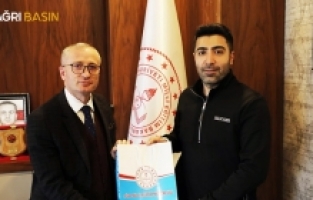 Doktor Seyfettin Aslan’dan Ağrı Milli Eğitim Müdürlüğü’ne Ziyaret