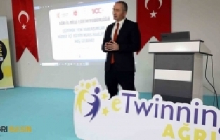 Ağrı’da “Eğitimde Yeni Yaklaşımlar” Kursu Tamamlandı