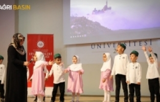 Ağrı'da 4-6 Yaş Kur'an Kursunda Miniklerden Kur’an Ziyafeti