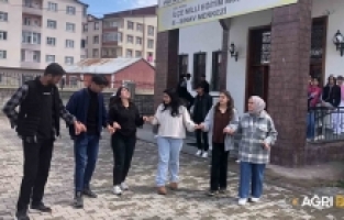 Patnos’ta Öğrenciler Hıdırellez’i Coşkuyla Kutladı