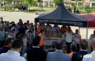 Patnos’ta Aşure Etkinliği Dayanışma Ruhu Yarattı