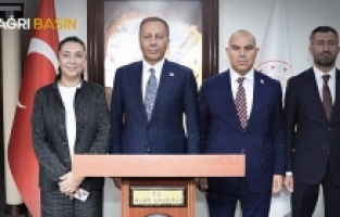 Bakan Yerlikaya Ağrı’da resmi temaslarda bulundu