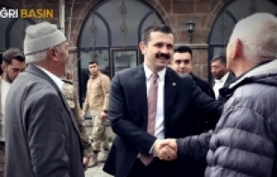 Tutak Kaymakamı Ahmet Coşkun, Muhtarlarla Bir Araya Geldi