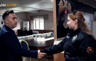 Ağrı’da Çevik Kuvvet Polislerine Başarı Belgesi