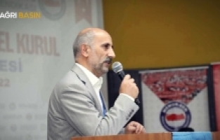 Eğitim-Bir-Sen Ağrı Şubesinden 24 Kasım Öğretmenler Günü Açıklaması