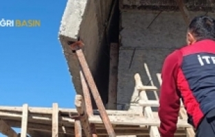 Patnos’ta İnşaatta Kaza: 2 İşçi Yaralandı