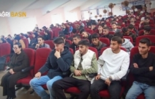 Hamur’da Gençlere Namazın Hayatla Bağı Anlatıldı