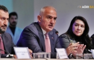 AK Parti Ağrı’da Genişletilmiş İl Danışma Toplantısı