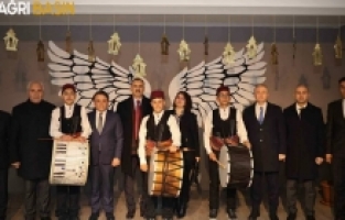 Ağrı’da Öğrencilerden Örnek İftar Sofrası