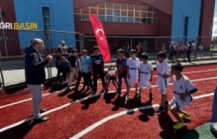 Patnos’ta 19 Mayıs Atletizm Yarışı Nefes Kesti