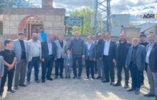Ağrı Valisi Bozkurt köylerde incelemelerde bulundu