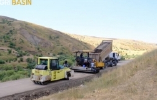Ağrı’da İki Köy Yolunda Sıcak Asfalt İçin Geri Sayım