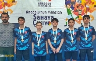Ağrılı Badmintoncular ANALİG Türkiye Finallerinde