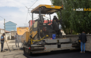 Fatih Mahallesi’nde Altyapı ve Asfalt Çalışmaları Sürüyor