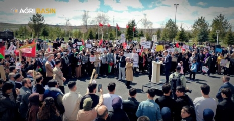 AİÇÜ Kampüsünde Filistin İçin Vicdan Yürüyüşü