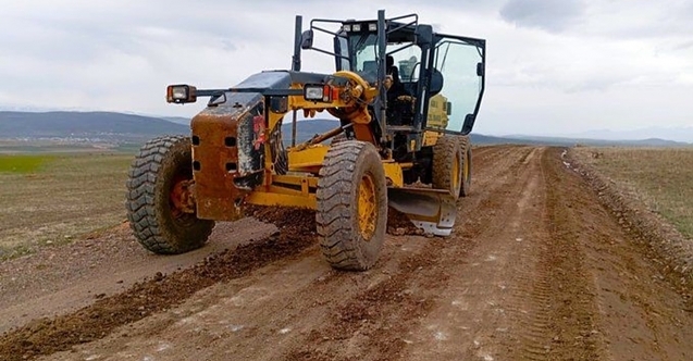 Patnos Tanyeli Köyü yolunda altyapı çalışması