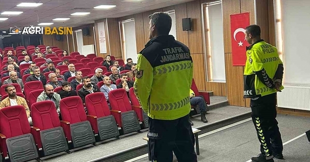 Patnos’ta Servis Şoförlerine Güvenlik Eğitimi