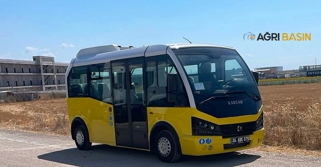 Tutak Belediyesi Araç Filosunu Yeni Minibüsle Güçlendirdi