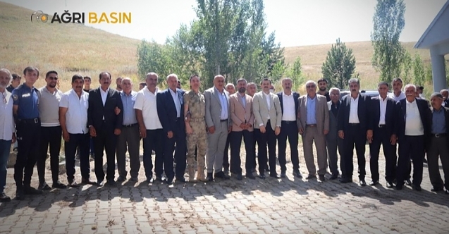 Tutak'ta Husumet Sona Erdi, İki Aile Aynı Sofrada Buluştu