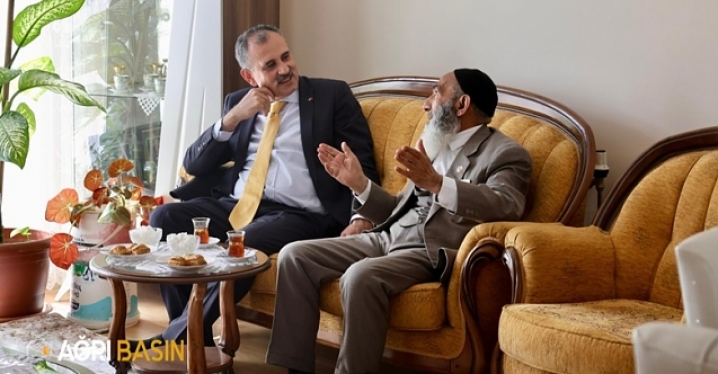 Vali Bozkurt’tan Şehit Ailelerine Bayram Ziyareti