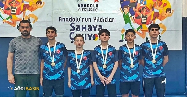 Ağrılı Badmintoncular ANALİG Türkiye Finallerinde