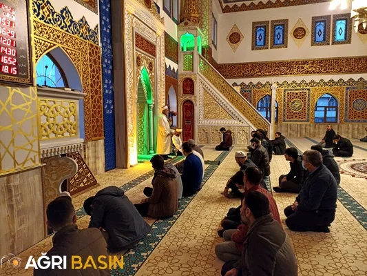 Ağrı'da Sabah Namazı Buluşmaları Etkinliği Devam Ediyor