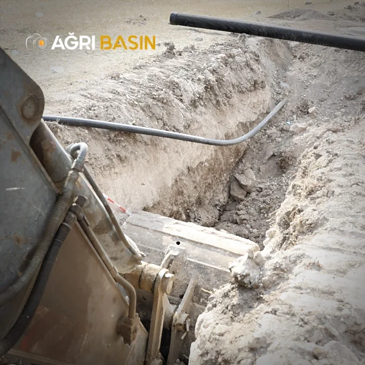 Ağrı Belediye Başkanı Aras, çalışmaları yerinde inceledi