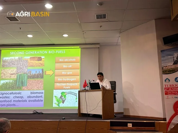 Iğdır Üniversitesi Rektörü Alma, Kazakistan’da Seminer Verdi