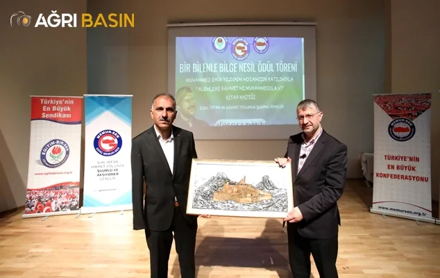 Ağrı'da "Bir Bilenle Bilge Nesil' Projesi Kapsamında Kitap Tahlil Buluşması