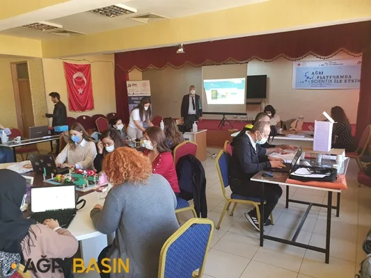 Ağrı'da Öğretmenlere Scientix Eğitimi Verilmeye Başladı