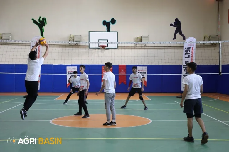 Ağrı'da “Mahalle Ligi” Başladı