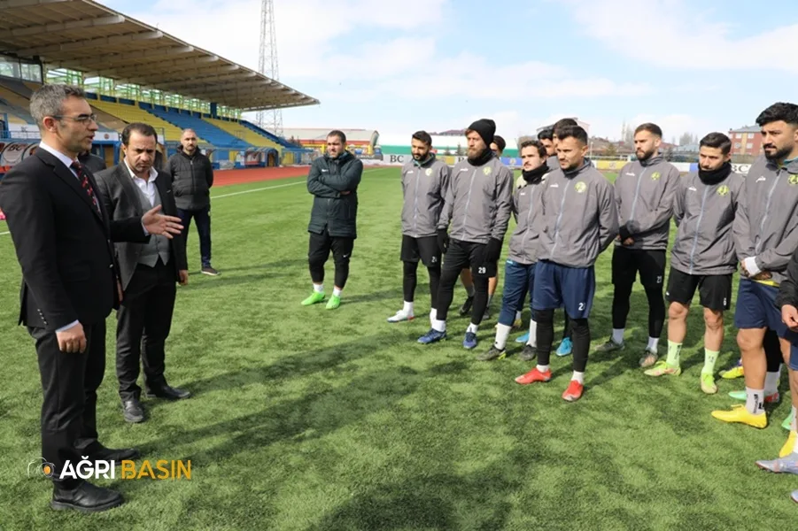 Ağrı GSİM Fedai Din, Ağrı 1970 Sporu Ziyaret Etti