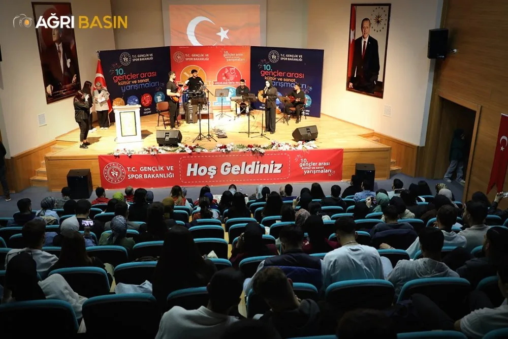 Ağrı’da Gençler Arası Ses Yarışması İl Finali düzenlendi
