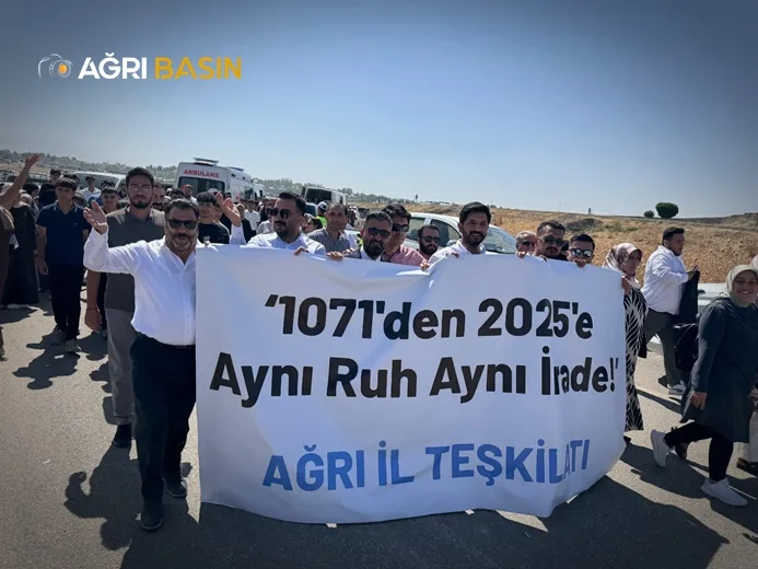 Ağrı’dan Malazgirt’e 150 araçlık coşkulu konvoy