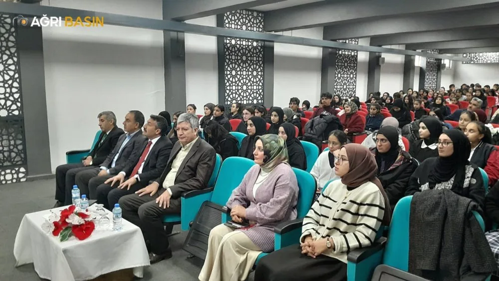 Eleşkirt'te "Bir Bilenle Bilge Nesil" Kitap Okuma Projesi Büyük İlgi Gördü