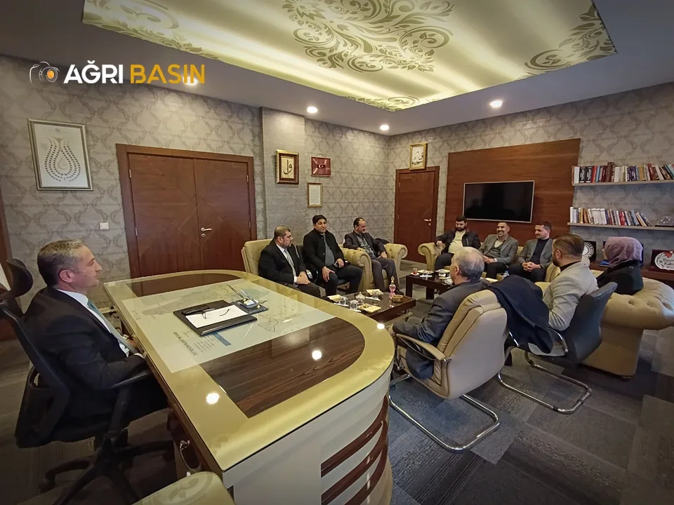 Ağrı İl Müftüsü ve STK Temsilcileri Müdür Kökrek’i Ziyaret Etti