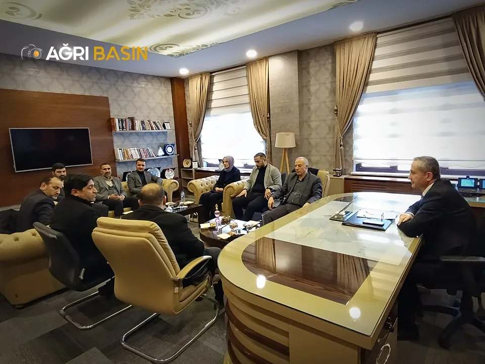Ağrı İl Müftüsü ve STK Temsilcileri Müdür Kökrek’i Ziyaret Etti