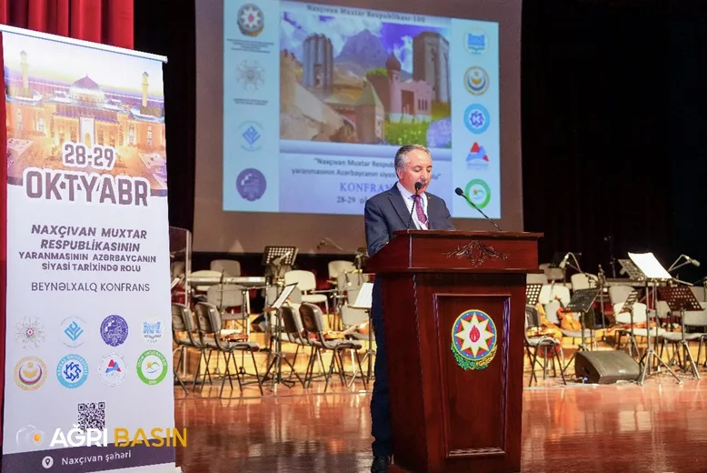 AİÇÜ Rektörü Prof. Dr. Abdulhalik Karabulut, Nahçıvan'da