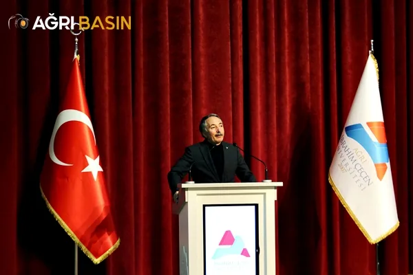 AİÇÜ’de “Kimlik Aşısı” Konferansı Düzenlendi