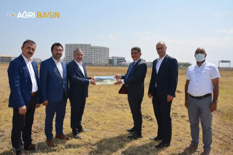 Milletvekili Ekrem Çelebi: AİÇÜ Tıp Fakültesi bina inşaatı yükselmeye devam edecek