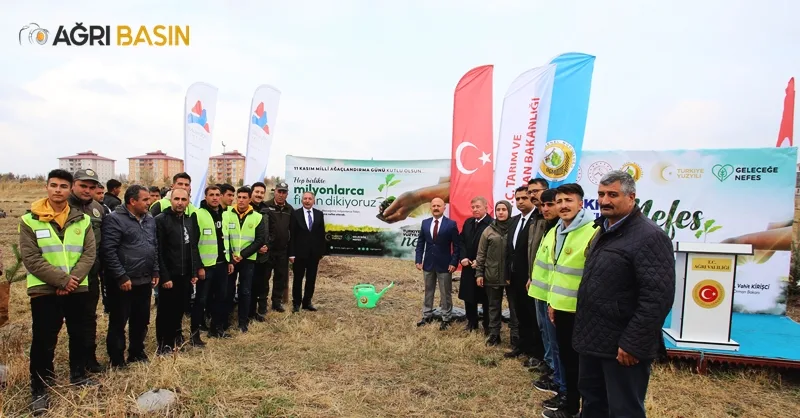 AİÇÜ’de Türkiye Yüzyılına Nefes Fidan Dikimi Etkinliği