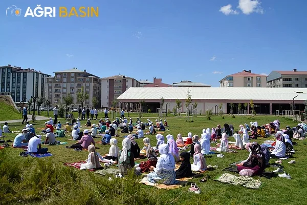 Ağrı'da "Hayat Namazla Güzeldir" Etkinliği