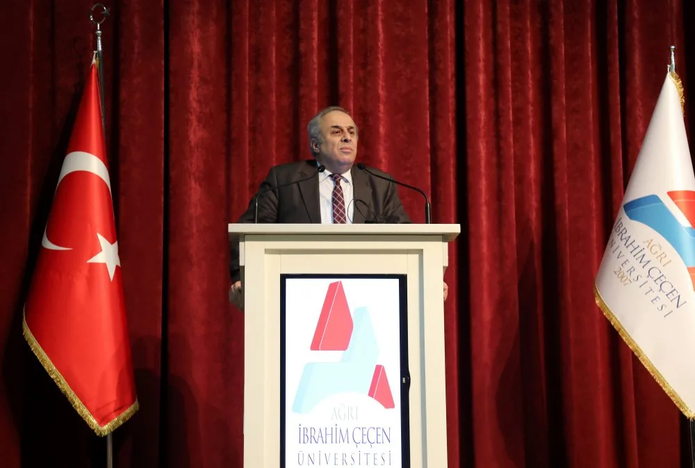 AİÇÜ’de “Bağımlılıkla Mücadele Konferansı” Düzenlendi