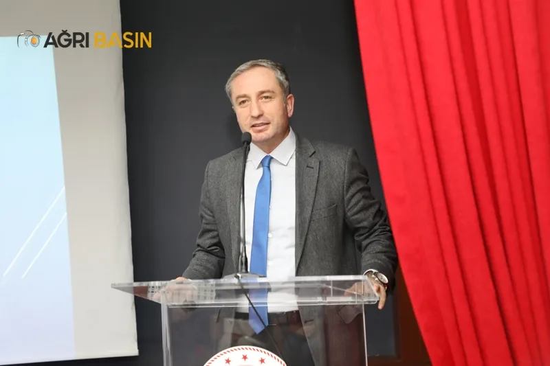 Müdür Hasan Kökrek aday öğretmenlerle bir araya geldi