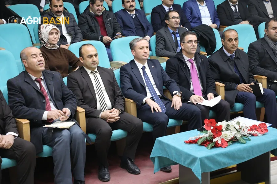 Ağrı'nın Zirvesinde Teknoloji Yarışması değerlendirme toplantısı