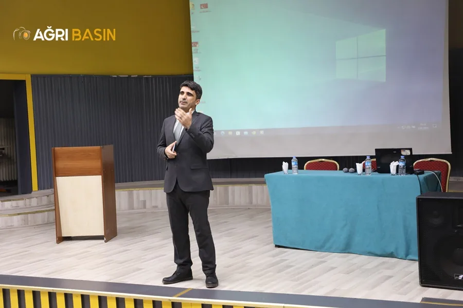 Ağrı'nın Zirvesinde Teknoloji Yarışması değerlendirme toplantısı