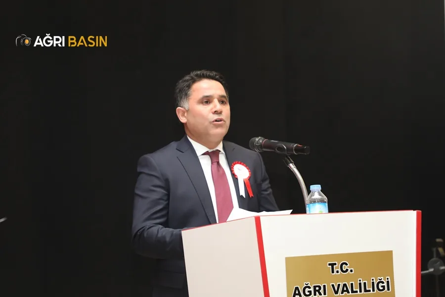 Ağrı'da İstiklal Marşı'nın kabulü ve Mehmet Akif Ersoy'u Anma programı