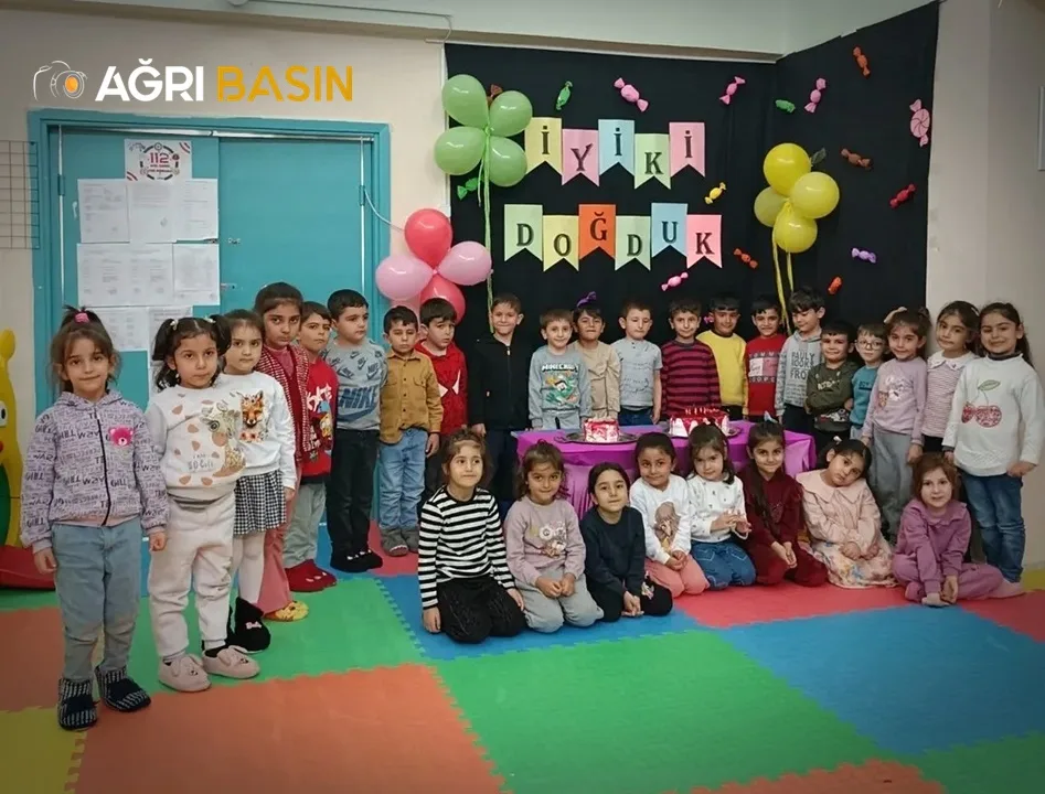 Diyadin’de Miniklere Renkli Doğum Günü Sürprizi