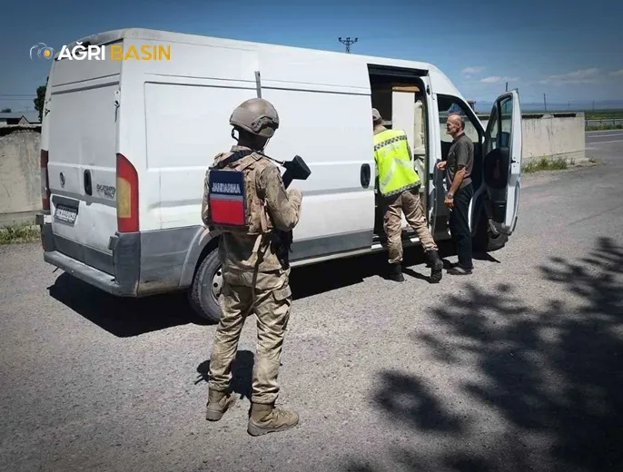 Ağrı’da Düzensiz Göçmen Operasyonu: 16 Kişi Yakalandı
