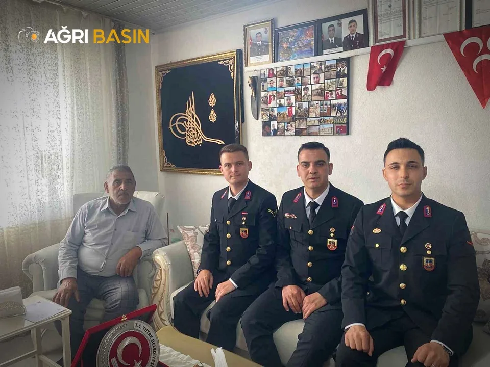 Ağrı Jandarmasından Şehit Ailelerine Bayram Ziyareti
